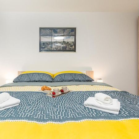 Apartment Ena Near Pula Amphitheater Exterior foto